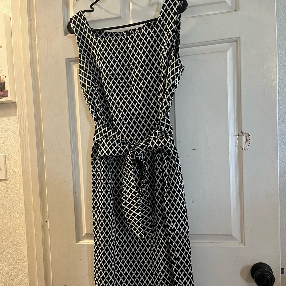 Kasper Black and White Diamond Pattern Midi Dress